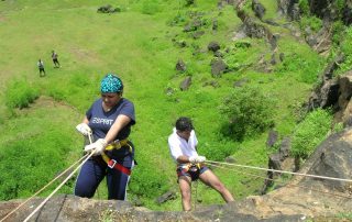 Outdoor Adventures and Experiential Learning Programs for Corporate